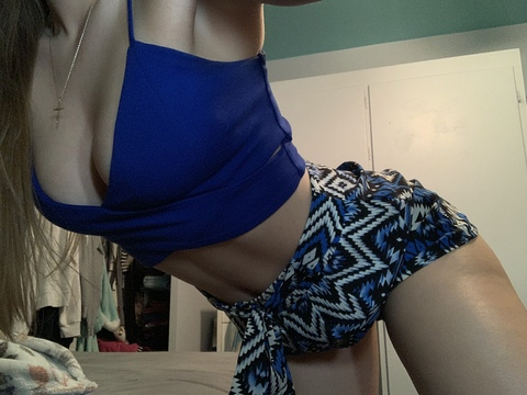 amyyyy007 onlyfans leaked picture 2