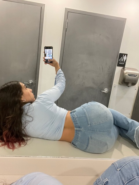 angelicaggx onlyfans leaked picture 2