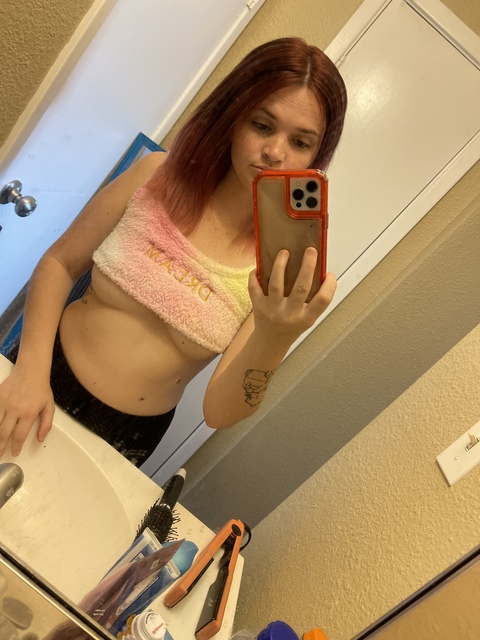 ashley.ashley onlyfans leaked picture 2