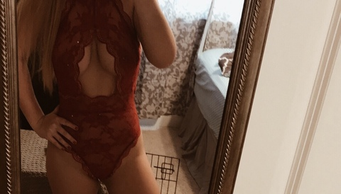 ashmariee onlyfans leaked picture 2