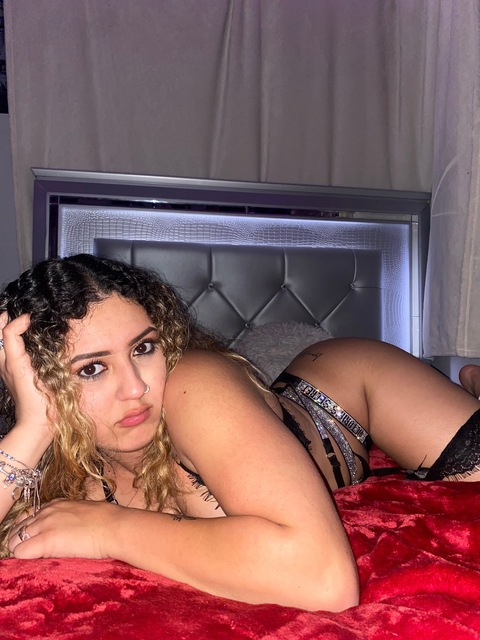 babyymariee19 onlyfans leaked picture 2