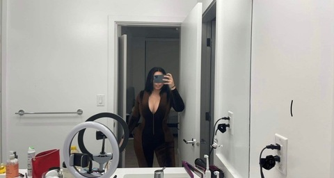 baddestbabyjadetaylore onlyfans leaked picture 2