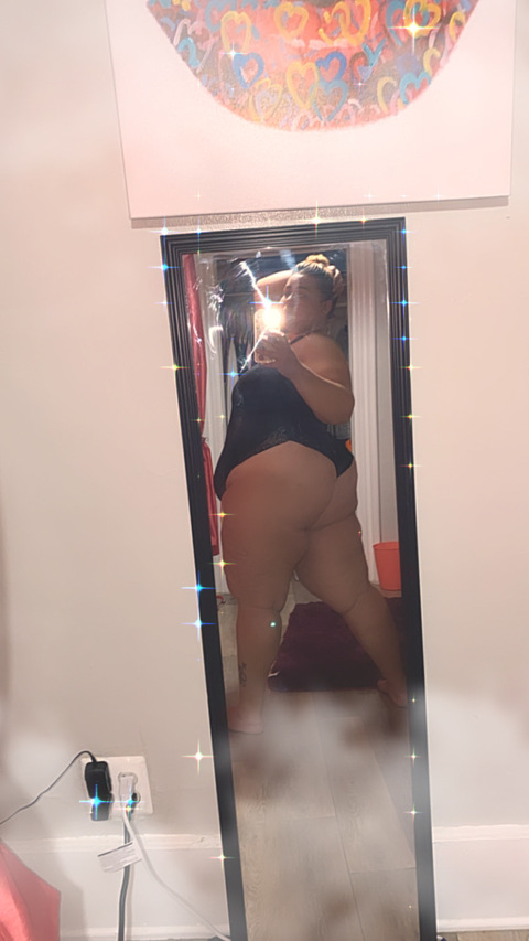 badgiirl69 onlyfans leaked picture 2