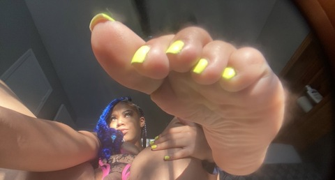 chenalfeet onlyfans leaked picture 2