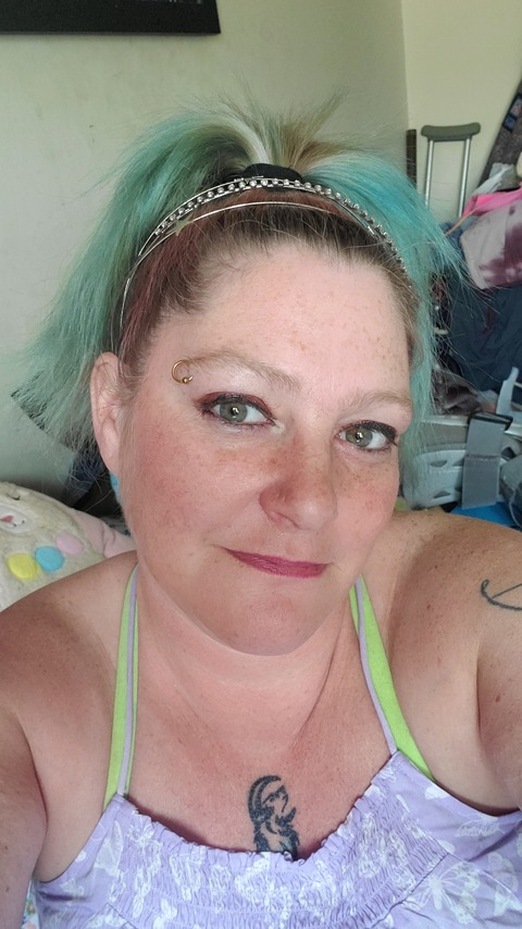 classicgypsyjewel onlyfans leaked picture 2