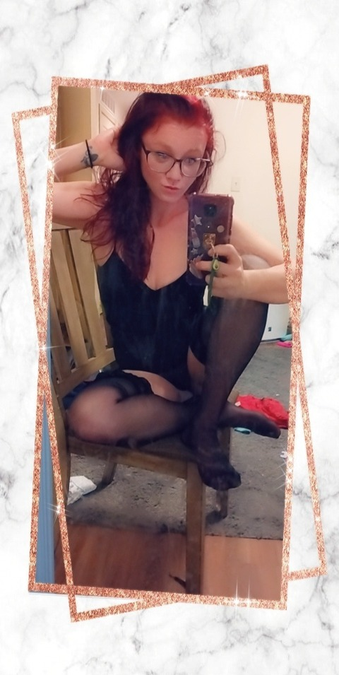 crimson_obsession94 onlyfans leaked picture 2