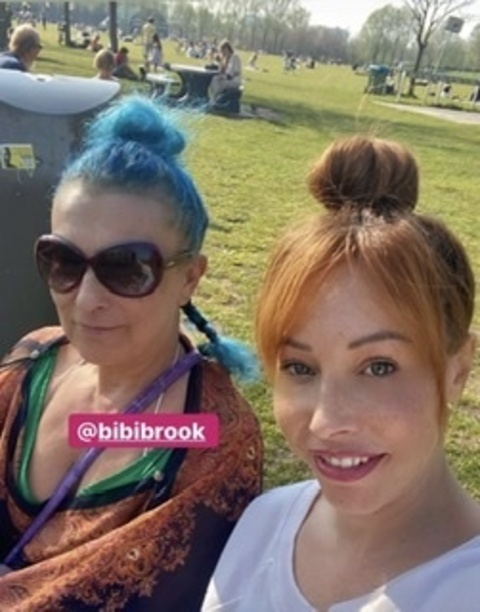 daughterandmum onlyfans leaked picture 2