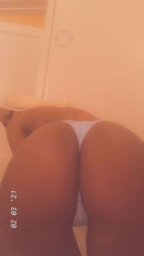 descreet27 onlyfans leaked picture 2