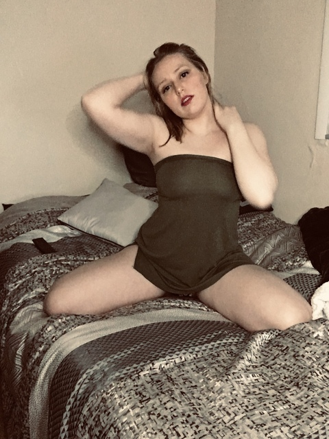 ellabee058 onlyfans leaked picture 2