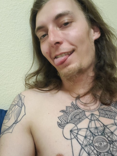 fluffythellama69 onlyfans leaked picture 2