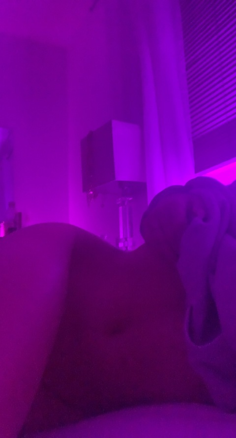 freakyprincess3 onlyfans leaked picture 2