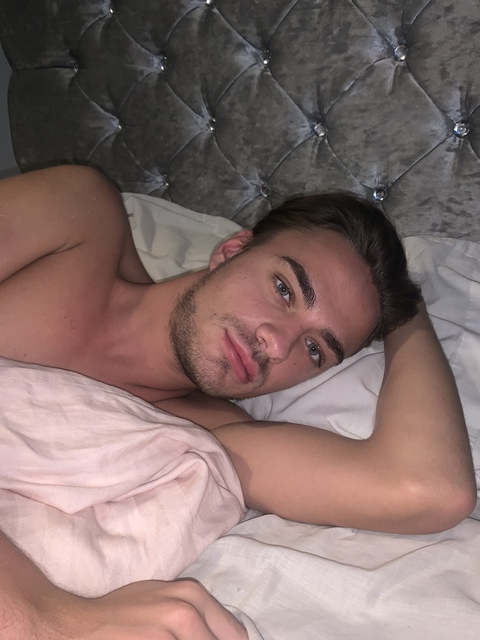 freddiebentley onlyfans leaked picture 2