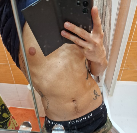 handsomeczechboy onlyfans leaked picture 2