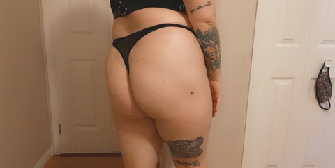 hoedameronxo onlyfans leaked picture 2