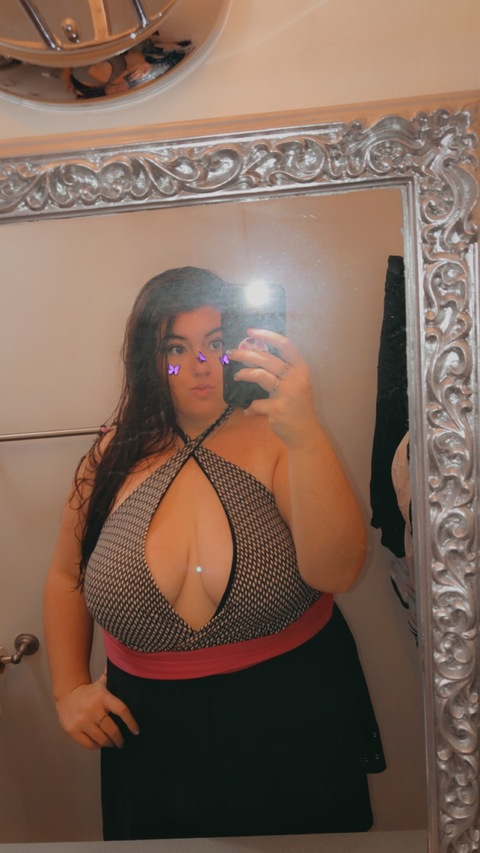 hotgirlshit2222 onlyfans leaked picture 2