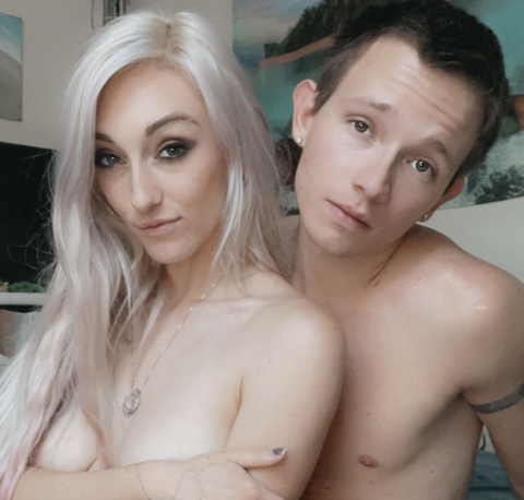 jaxxandbunny onlyfans leaked picture 2