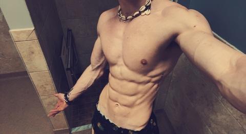 jonasbridgesfitness onlyfans leaked picture 2