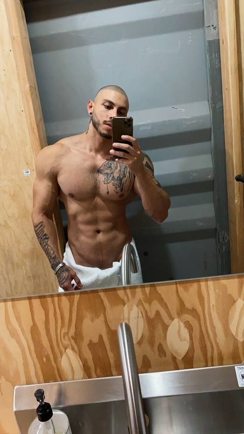 julioceasarr onlyfans leaked picture 2