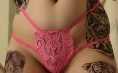 katierose76momtat onlyfans leaked picture 2