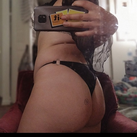 kaykutie33 onlyfans leaked picture 2