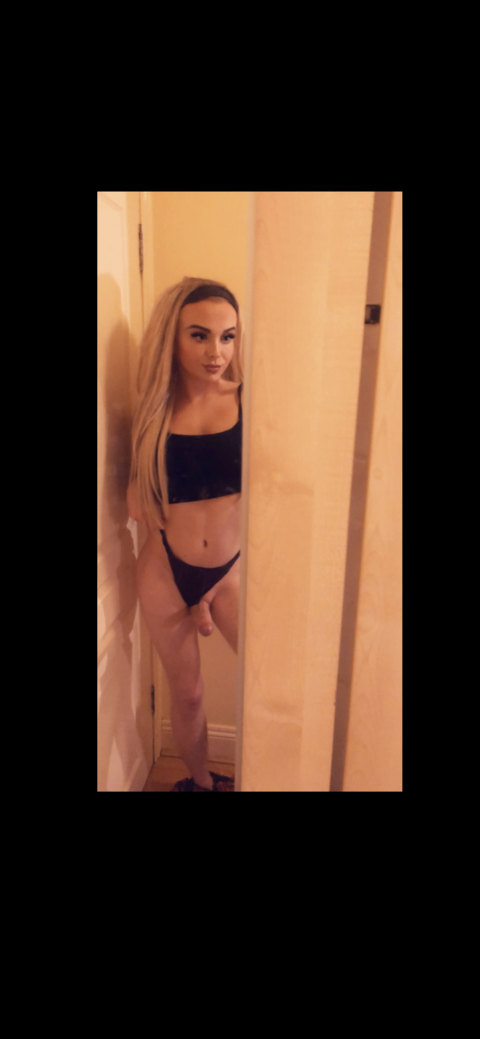 kayleeteenxx onlyfans leaked picture 2