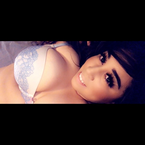 lacey.valentiine onlyfans leaked picture 2