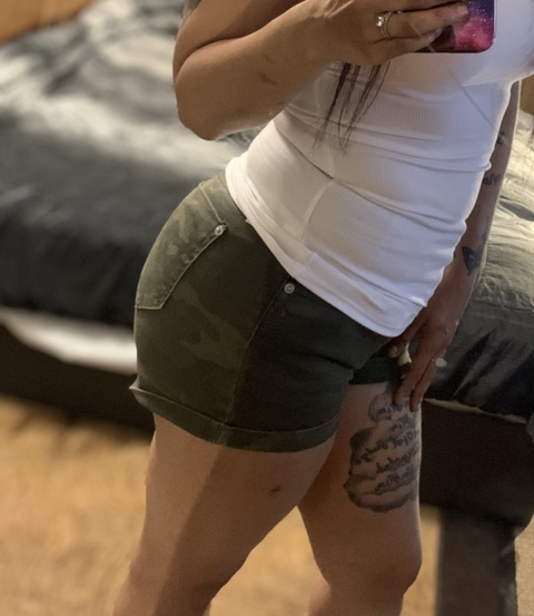 latinakitty100 onlyfans leaked picture 2