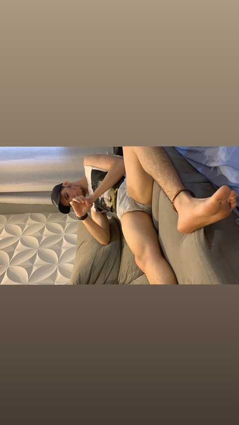 lucasluanzinhoww onlyfans leaked picture 2