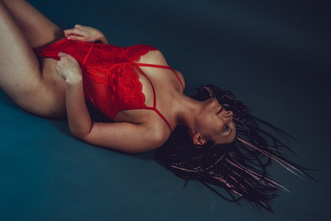 lucinda28 onlyfans leaked picture 2