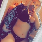 View lynnmack (Lynn) OnlyFans 49 Photos and 32 Videos leaks 

 profile picture