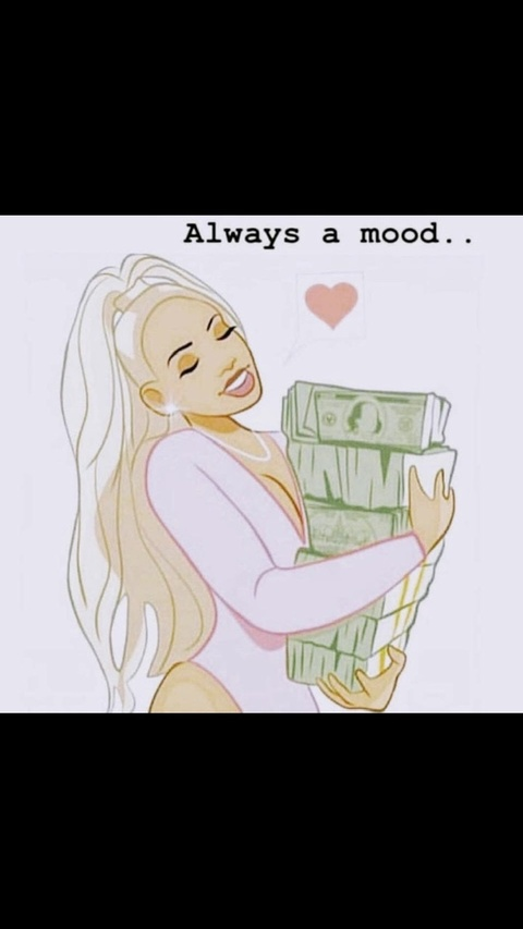 mommy1518 onlyfans leaked picture 2