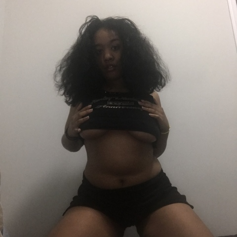 mommym1lk3rs onlyfans leaked picture 2