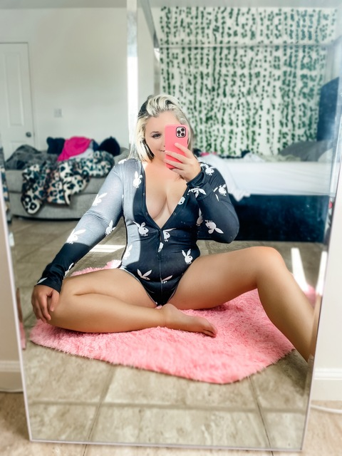 morgandanielsxo onlyfans leaked picture 2