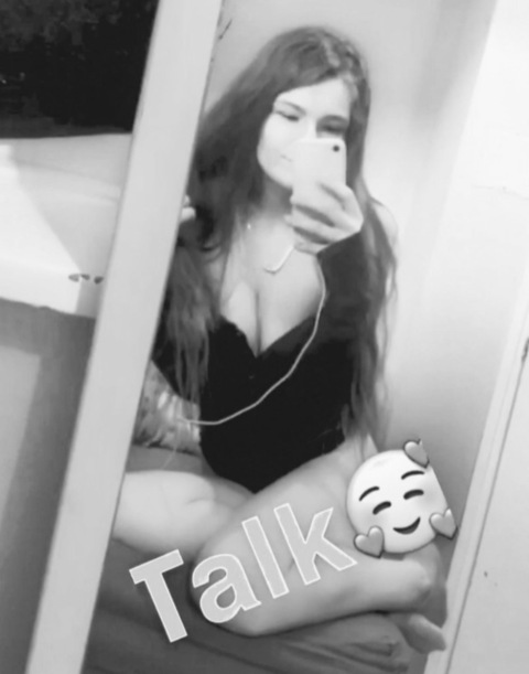 mysterygirl2221 onlyfans leaked picture 2