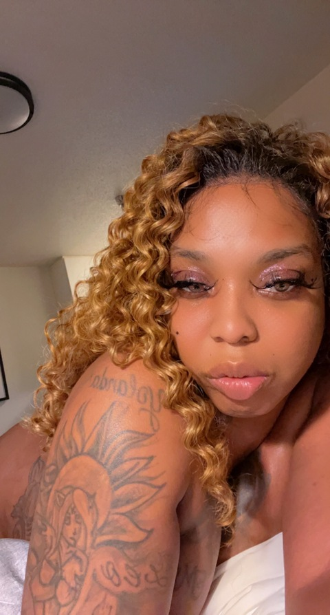 mzapplebottomz onlyfans leaked picture 2