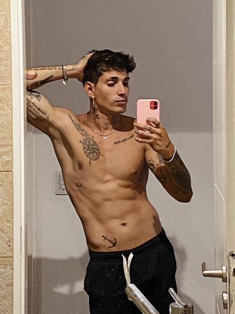 nahuelpietraszek onlyfans leaked picture 2