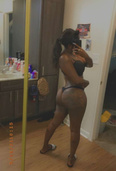 prettyassprincess onlyfans leaked picture 2