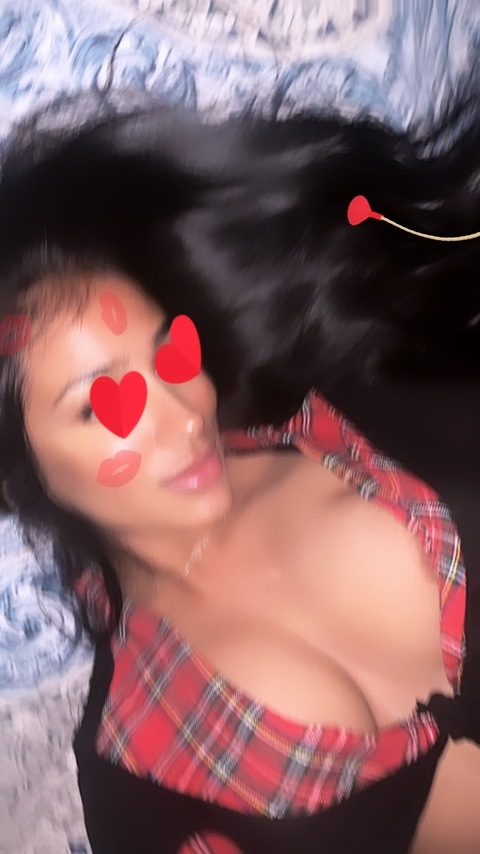 princessalessia onlyfans leaked picture 2