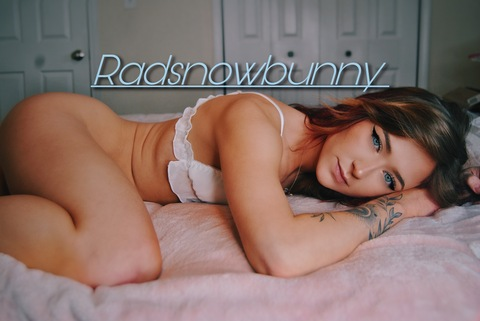 radsnowbunny onlyfans leaked picture 2