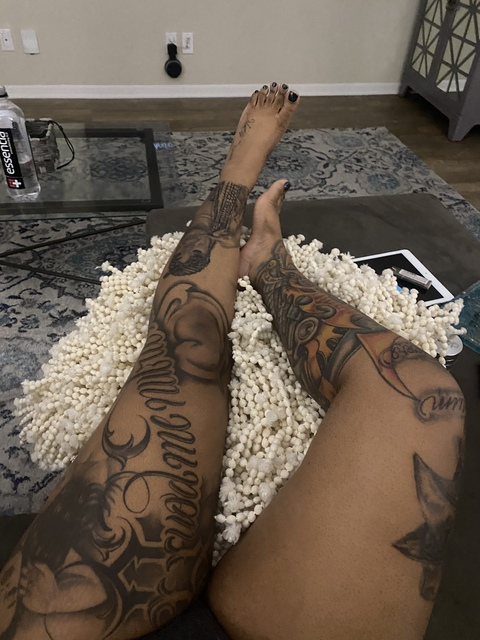 raegldn onlyfans leaked picture 2