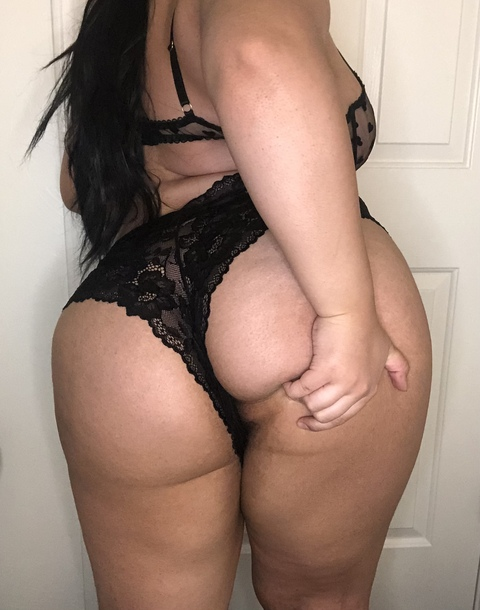 rinareiii onlyfans leaked picture 2