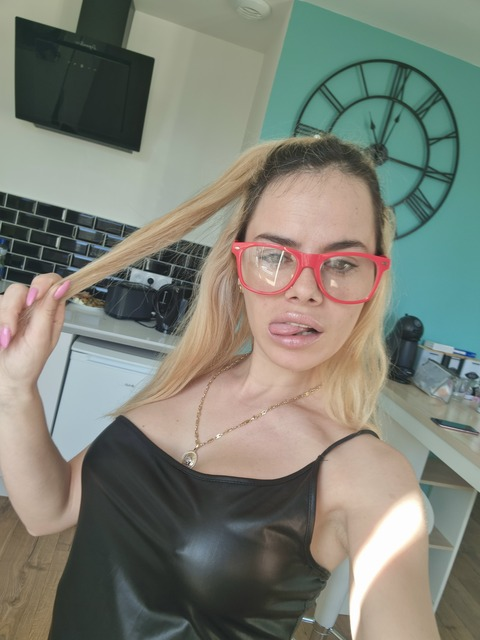 sexxybarbiexxx onlyfans leaked picture 2