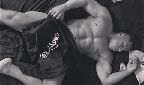 sexylatinlover onlyfans leaked picture 2