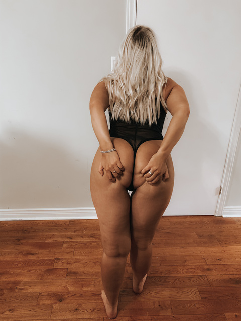 shanellesummer onlyfans leaked picture 2