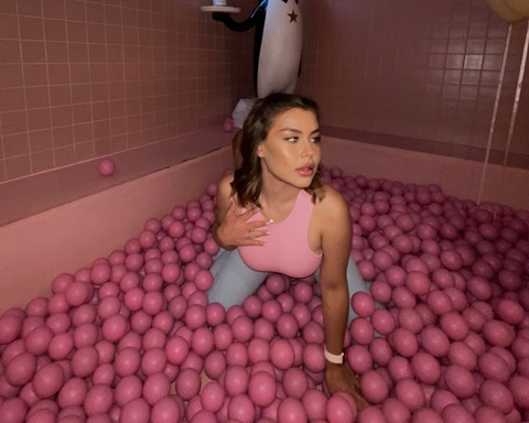 shved.d onlyfans leaked picture 2