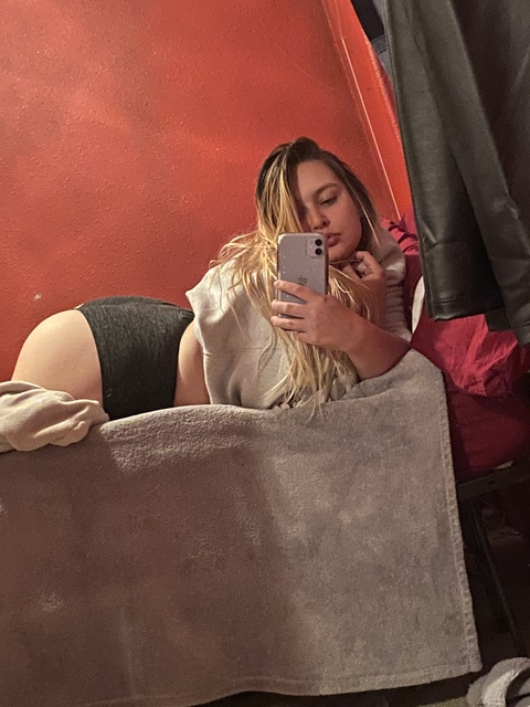 simplystoned onlyfans leaked picture 2