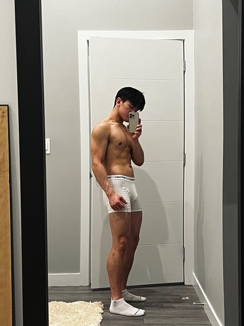 tae8212 onlyfans leaked picture 2