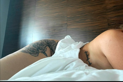 tangelicious84 onlyfans leaked picture 2