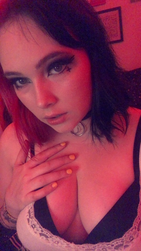 thatsweetsuccubus onlyfans leaked picture 2