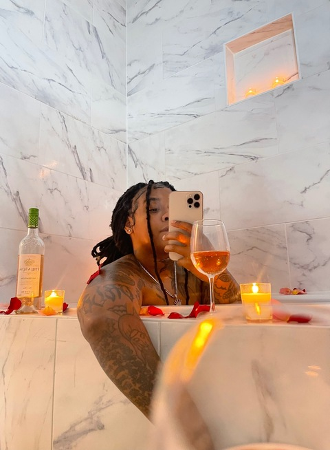 thecreoledom onlyfans leaked picture 2